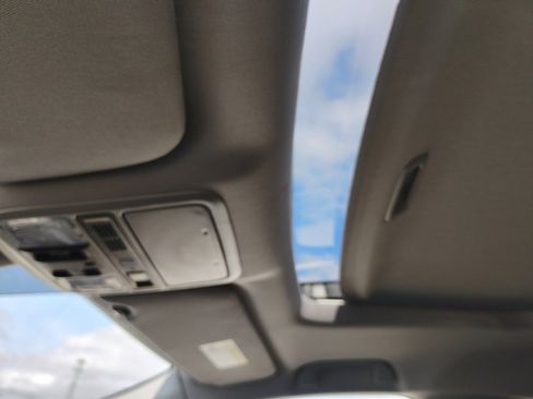 Certified 2024 Honda Odyssey Touring image 21