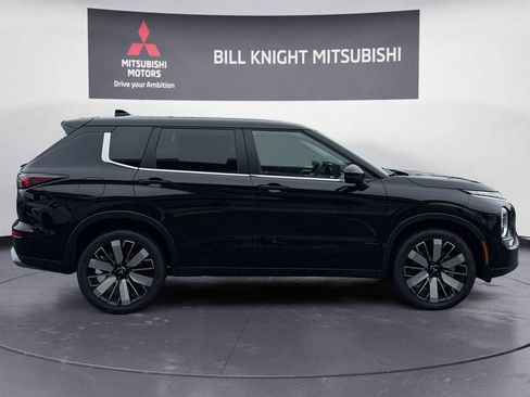 Used 2025 Mitsubishi Outlander SE AWD/4WD image 6