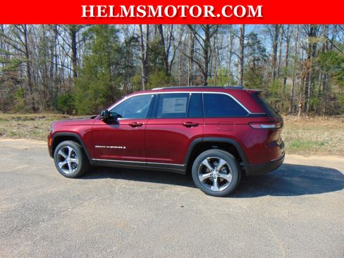 New 2026 Jeep Grand Cherokee Limited AWD/4WD image 3