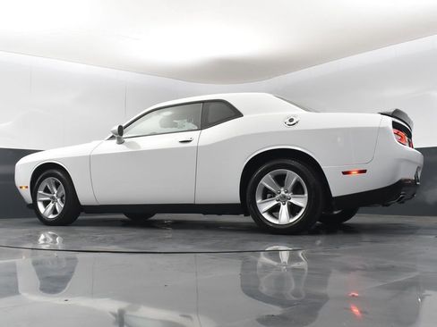 Used 2023 Dodge Challenger SXT image 34