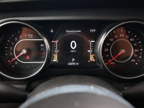 Used 2022 Jeep Gladiator Mojave w/ Cold Weather Group AWD/4WD image 20