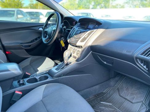 Used 2014 Ford Focus SE image 11