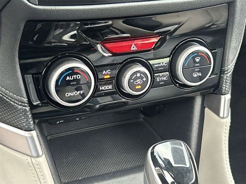 Used 2022 Subaru Forester Limited w/ Popular Package #3 image 25