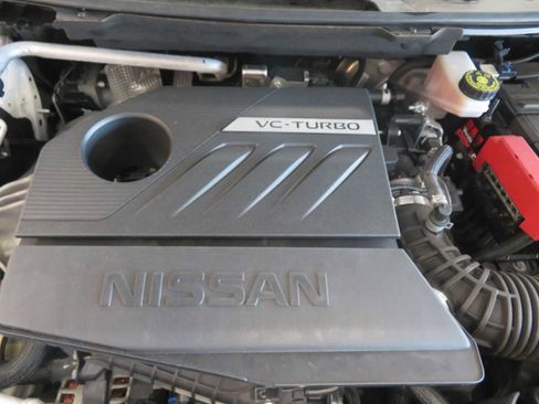 Used 2022 Nissan Rogue SV w/ SV Premium Package image 58