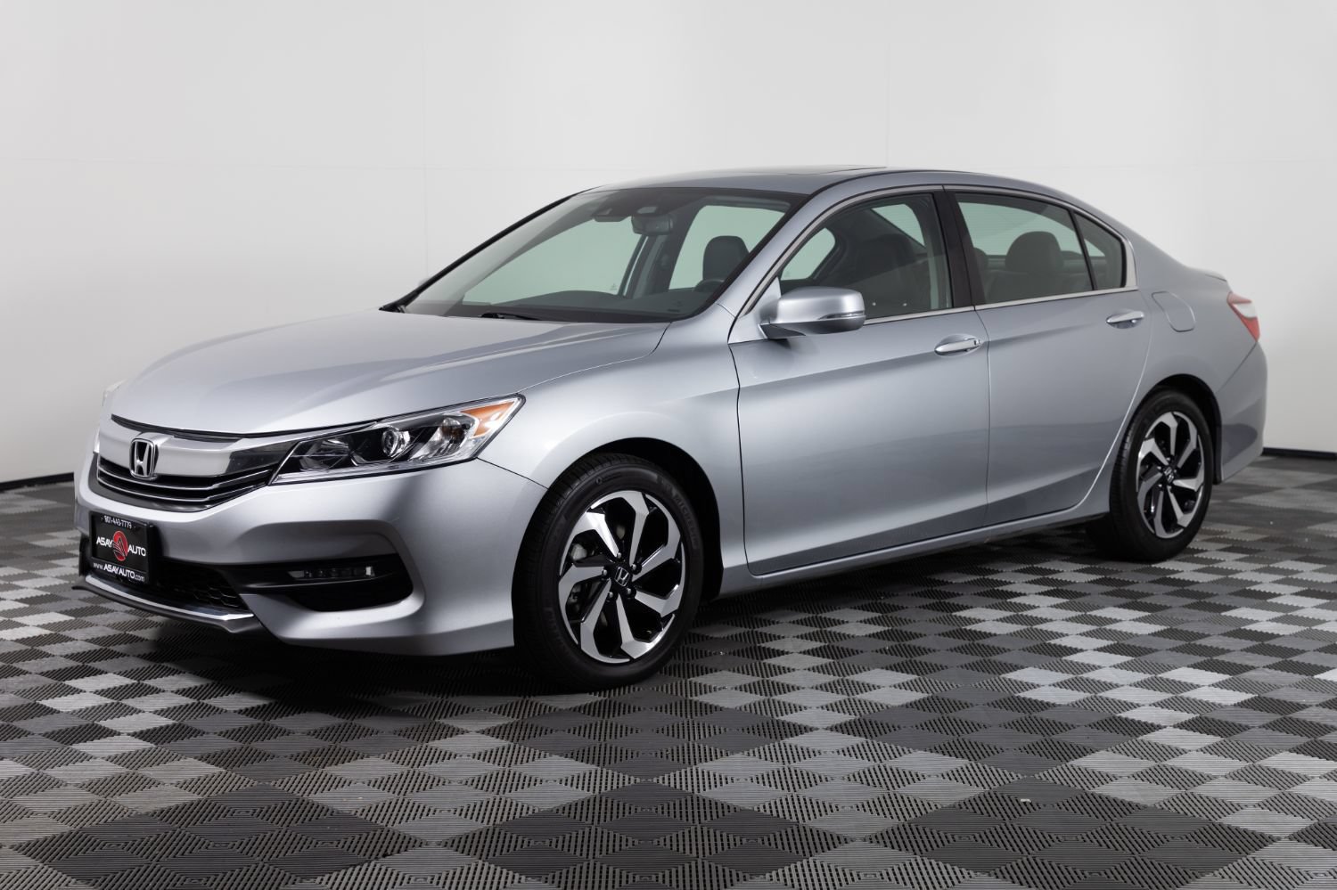 Used 2017 Honda Accord EX-L image 1