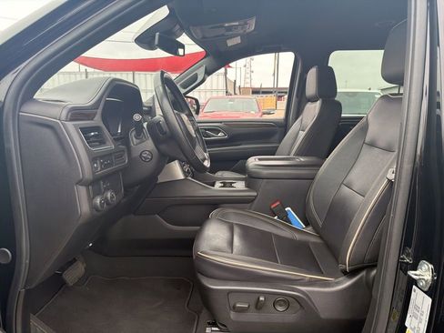 Used 2024 Chevrolet Suburban Premier RWD image 14