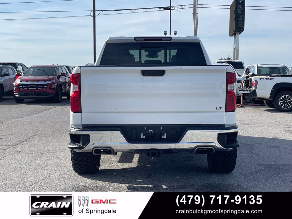 Used 2022 Chevrolet Silverado 1500 LT AWD/4WD image 5