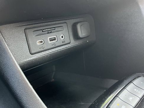 Used 2022 Buick Encore GX Select w/ Advanced Technology Package image 23