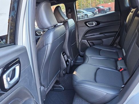 New 2026 Jeep Compass Latitude AWD/4WD image 6
