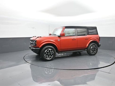 Certified 2023 Ford Bronco Outer Banks image 4