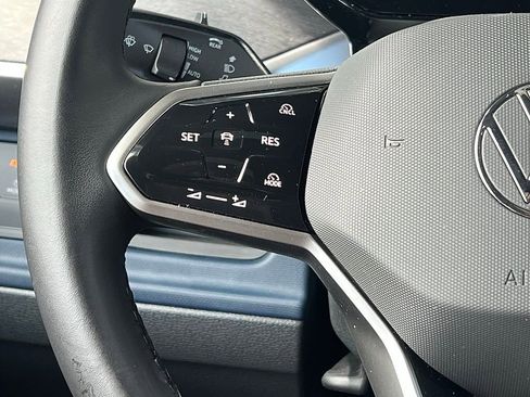 Used 2025 Volkswagen ID. Buzz Pro S image 38