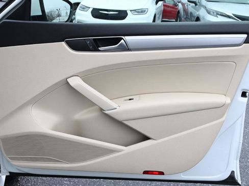 Used 2019 Volkswagen Passat 2.0T Wolfsburg w/ Wheels & Sunroof Package image 29