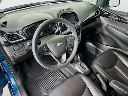 Used 2019 Chevrolet Spark ACTIV image 2