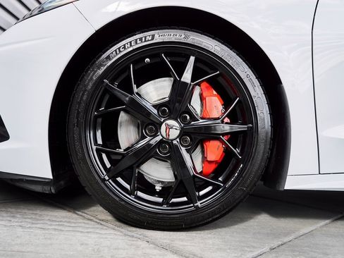 Used 2022 Chevrolet Corvette Stingray Preferred Conv w/ Z51 Performance Package image 3