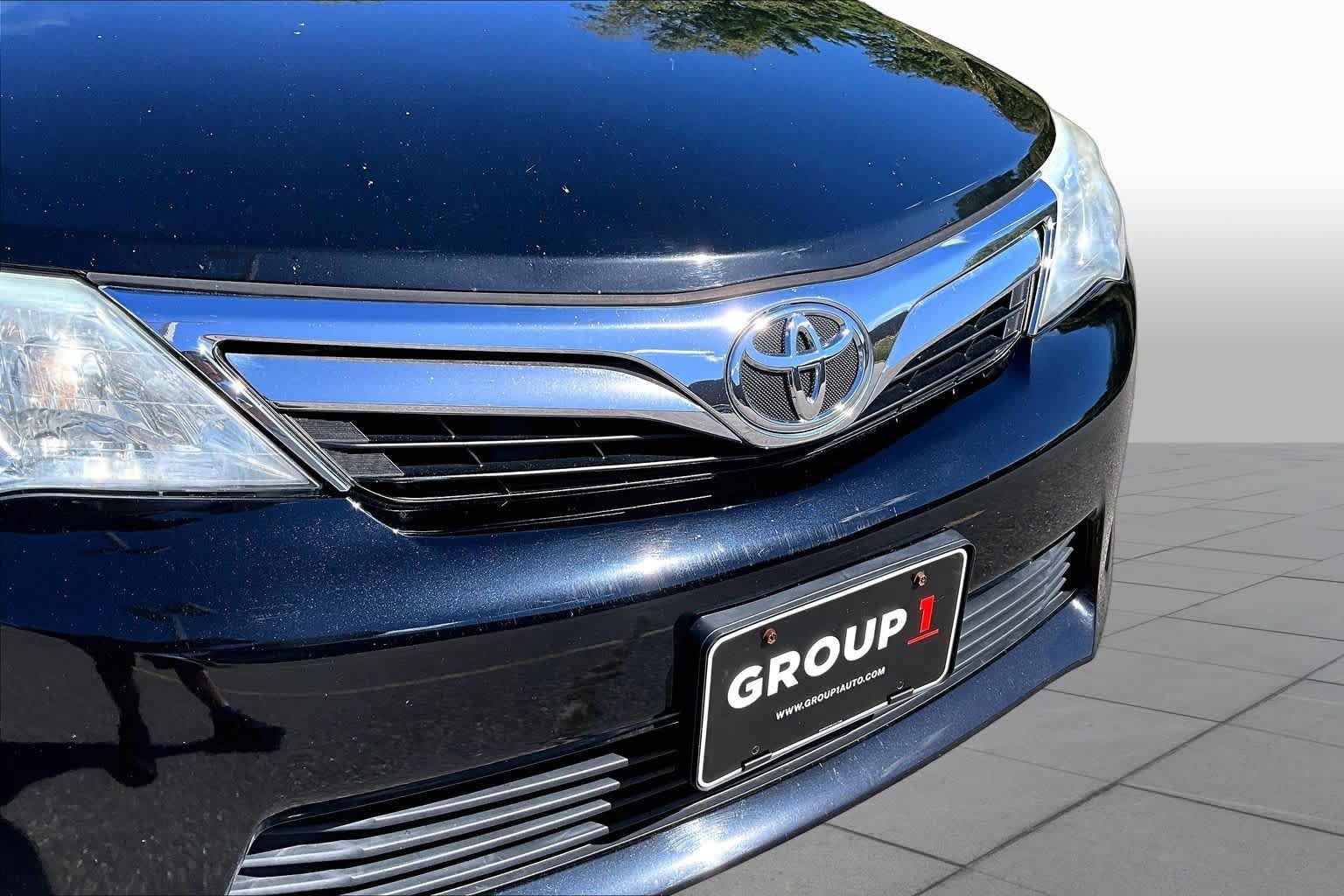 Used 2014 Toyota Camry LE FWD image 32