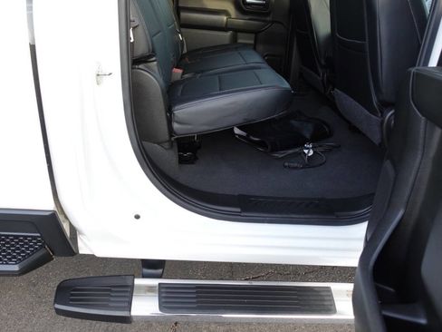 Used 2023 Chevrolet Silverado 2500 LT w/ Convenience Package image 30