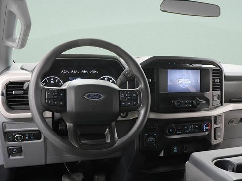 Used 2023 Ford F150 XLT w/ XTR Package image 9