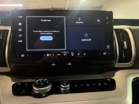 Used 2025 Ford Expedition Active AWD/4WD image 4