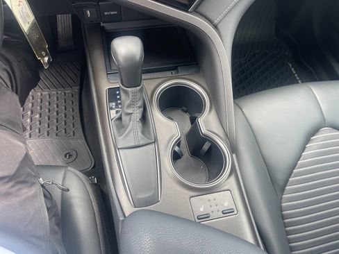 Used 2024 Toyota Camry SE FWD image 24