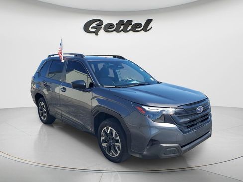 Used 2025 Subaru Forester AWD/4WD image 3
