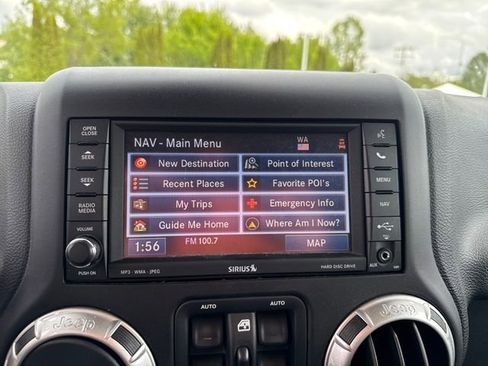 Used 2015 Jeep Wrangler Unlimited Rubicon AWD/4WD image 21