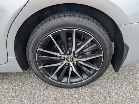 Used 2024 Toyota Camry SE FWD image 30