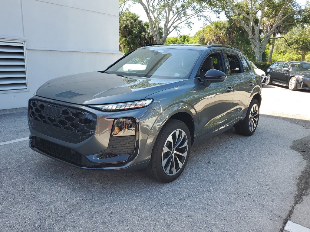 New 2026 Audi Q3 quattro 2.0T AWD/4WD image 9