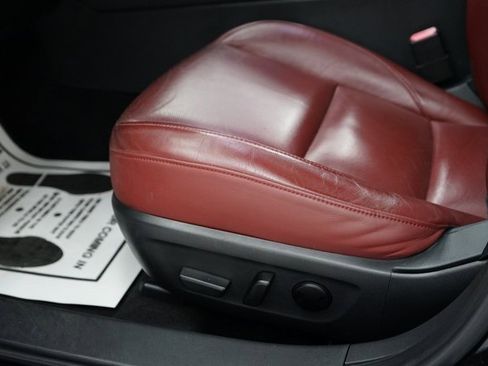 Used 2020 MAZDA MAZDA3 Hatchback w/ Premium Package image 27