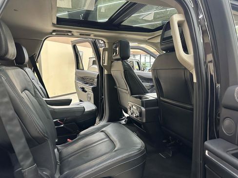Used 2020 Ford Expedition Platinum AWD/4WD image 42