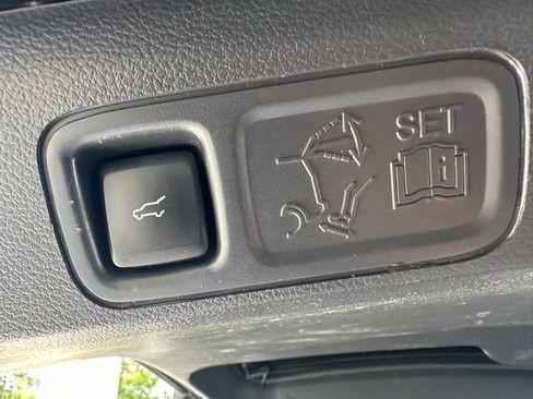 Certified 2023 Ford Expedition Limited RWD image 18