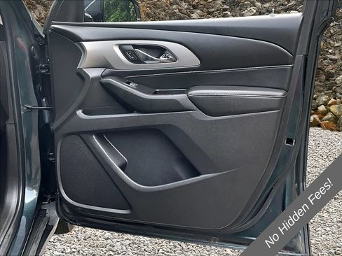 Used 2018 Chevrolet Traverse LT w/ LPO, Floor Liner Package AWD/4WD image 20