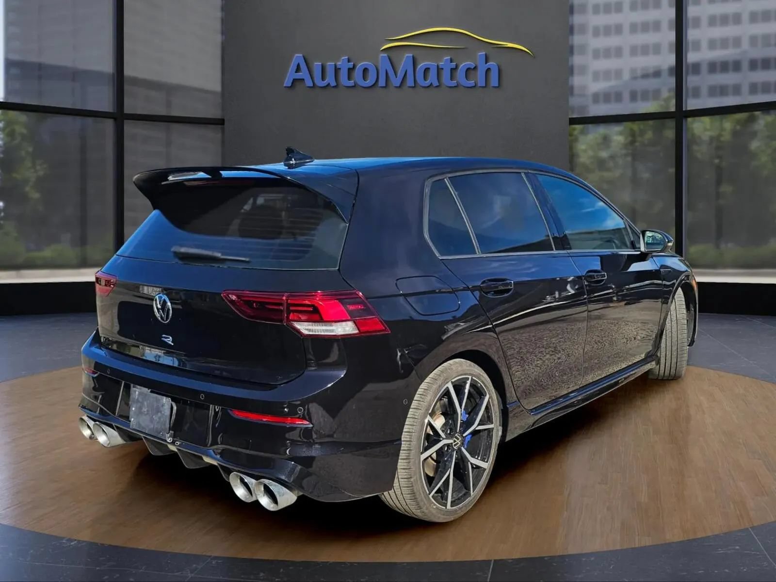 Used 2024 Volkswagen Golf R AWD/4WD image 8