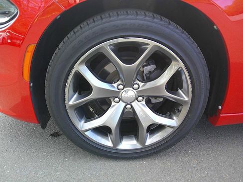 Used 2015 Dodge Charger SXT image 10