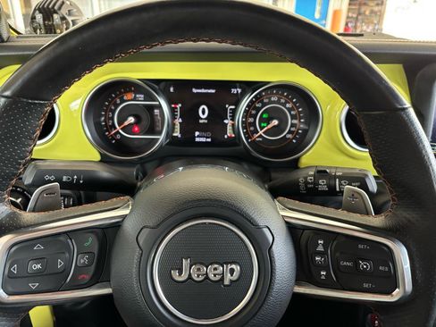 Used 2023 Jeep Wrangler Unlimited Rubicon 392 w/ Xtreme Recon 35" Tire Package AWD/4WD image 18