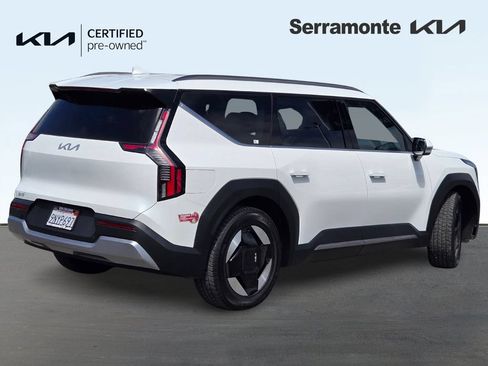 Certified 2024 Kia EV9 Wind AWD/4WD image 4