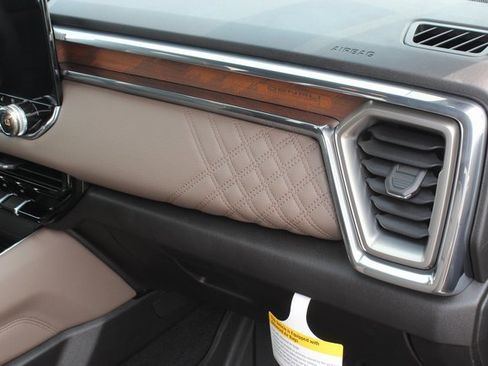 New 2026 GMC Canyon Denali w/ LPO, Denali Black Edition image 28