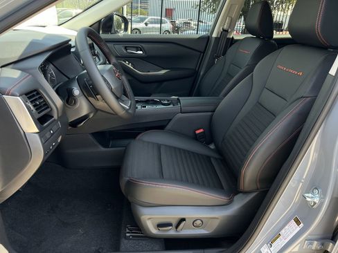 New 2026 Nissan Rogue SV image 15