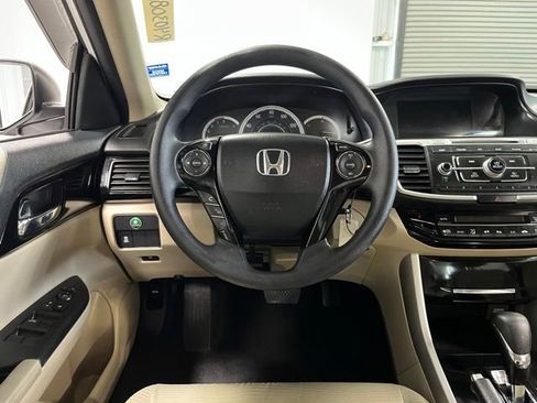 Used 2016 Honda Accord LX image 21