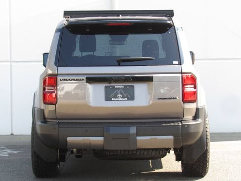 Used 2027 Toyota Land Cruiser w/ Premium Package AWD/4WD image 7