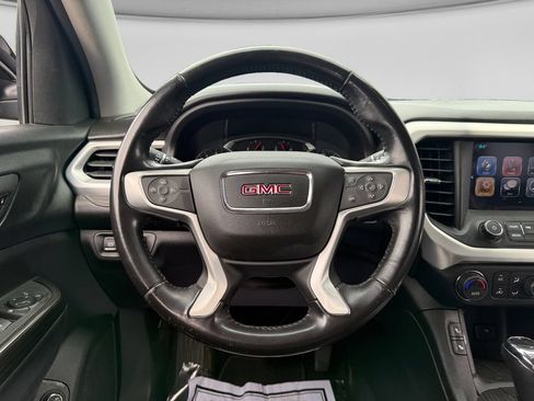 Used 2018 GMC Acadia SLT AWD/4WD image 7