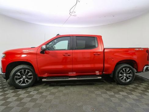 Used 2022 Chevrolet Silverado 1500 LT AWD/4WD image 6