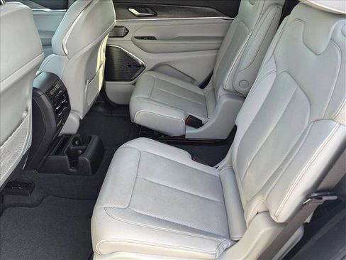 Used 2021 Jeep Grand Cherokee L Overland w/ Advanced Protech Group III RWD image 18