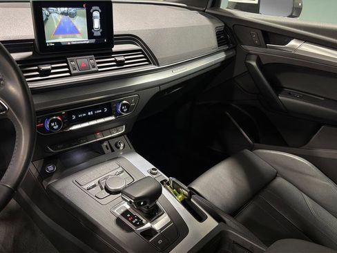 Used 2020 Audi Q5 2.0T Premium image 25