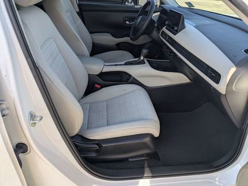 Used 2024 Honda HR-V LX image 32