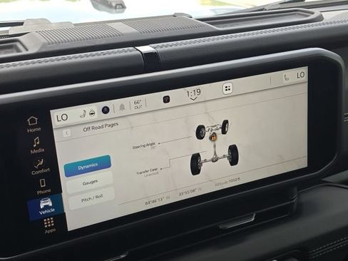 Used 2025 Jeep Gladiator Sport image 30