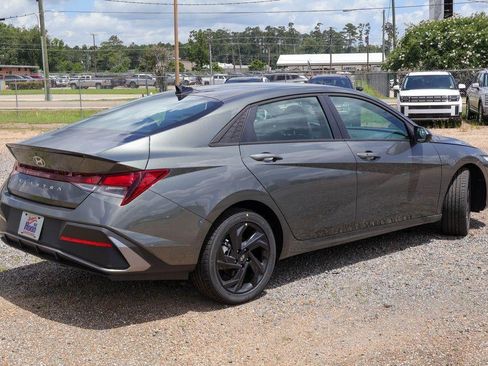 New 2026 Hyundai Elantra Sport FWD image 25