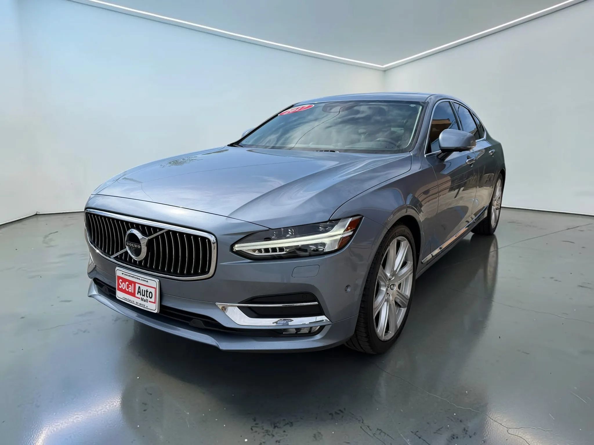 Used 2017 Volvo S90 T5 Inscription w/ Vision Package FWD image 8