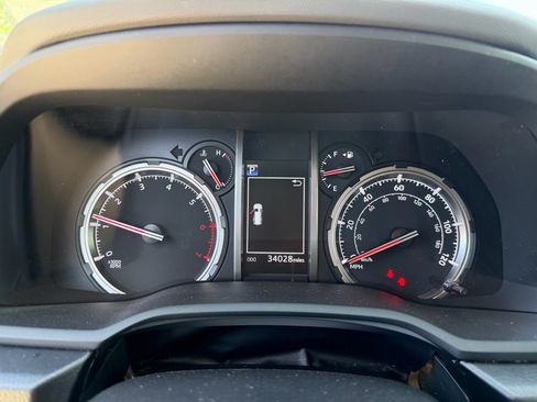 Used 2023 Toyota 4Runner TRD Off-Road Premium w/ Moonroof Package AWD/4WD image 14