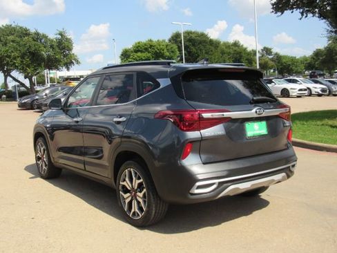 Used 2021 Kia Seltos SX image 9