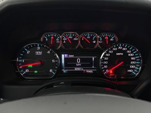 Used 2018 Chevrolet Tahoe LT w/ Luxury Package AWD/4WD image 15